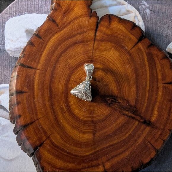 LAGOS KSL Sterling silver 18k gold diamond pyramid pendant caviar pendant - Picture 1 of 1